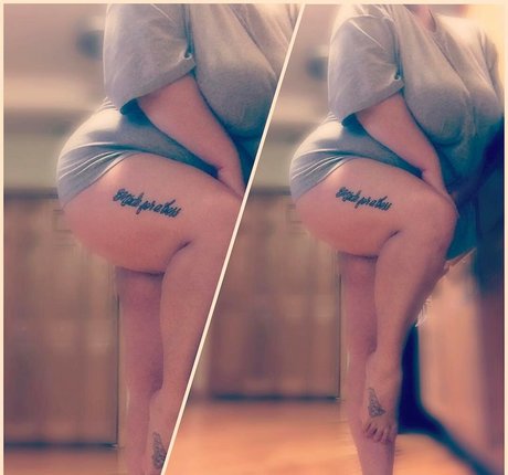 Vickii Swanson exclusive pornstar archive