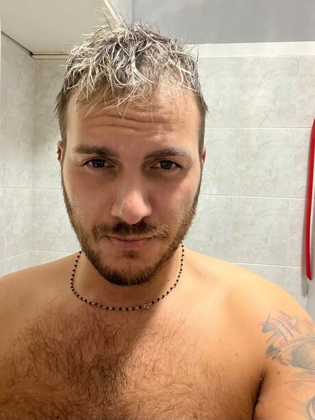 MR L xxx actress gallery