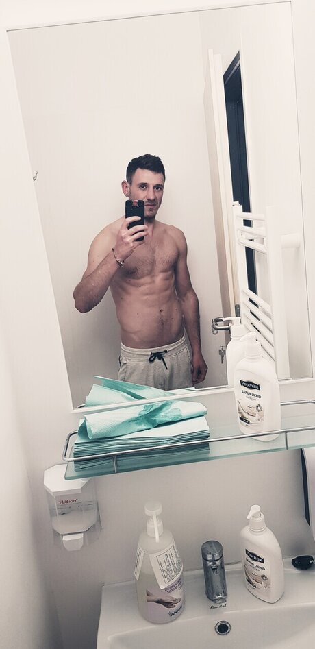 Twinky09 naked model photo