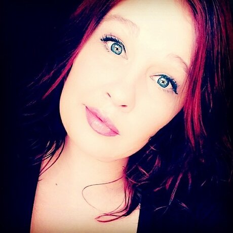 Milani star hot picture