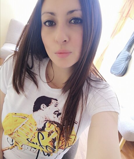 BE HAPPY_ high quality pornstar archive