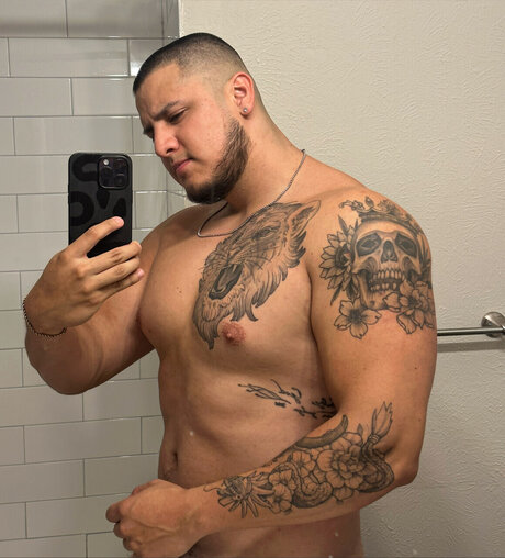 Oscar Juca free pornstar img