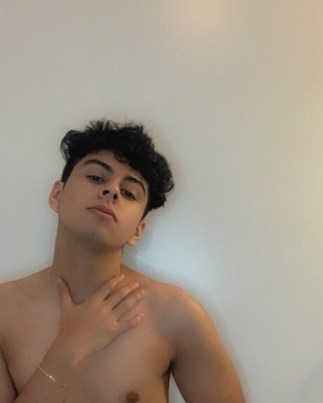 martin star exclusive image