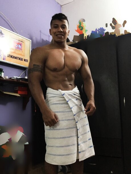 johan pretty actress image