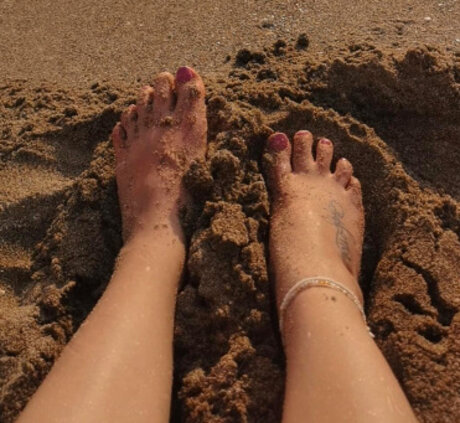 Feet extacy hd model image