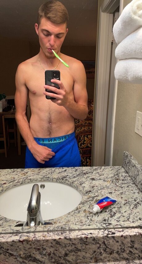 Cruck2003 xxx pornstar picture