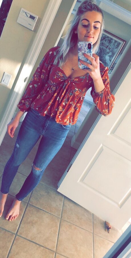 Cocolo nudes actress photo