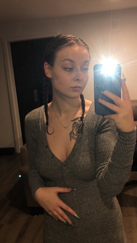 Little hilly pornstar nude img