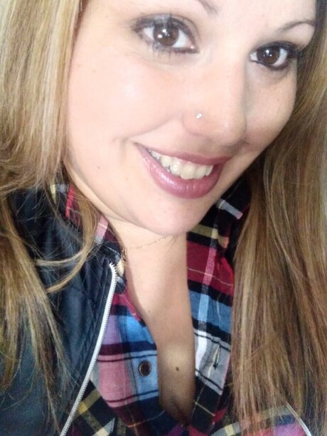 Lorena Carmona sexy actress images