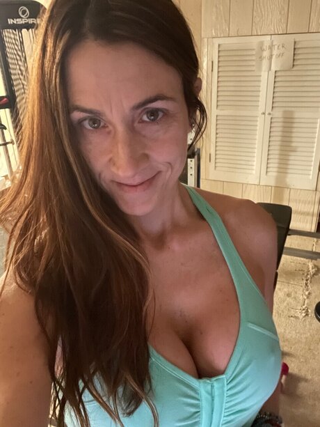 WorksOutWithDogs nudes star pictures