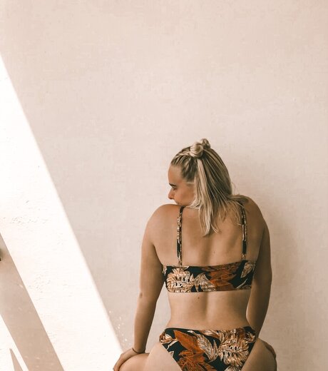 Maya Beaches star top picture