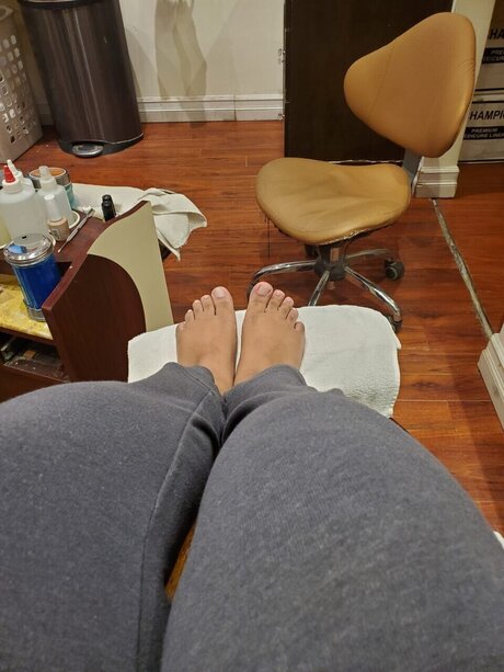 GALY model naked picture