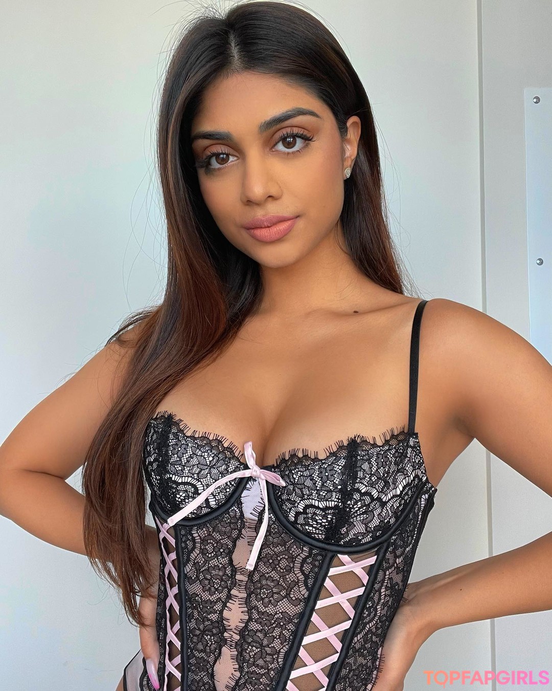 Priya Ares nice star archive