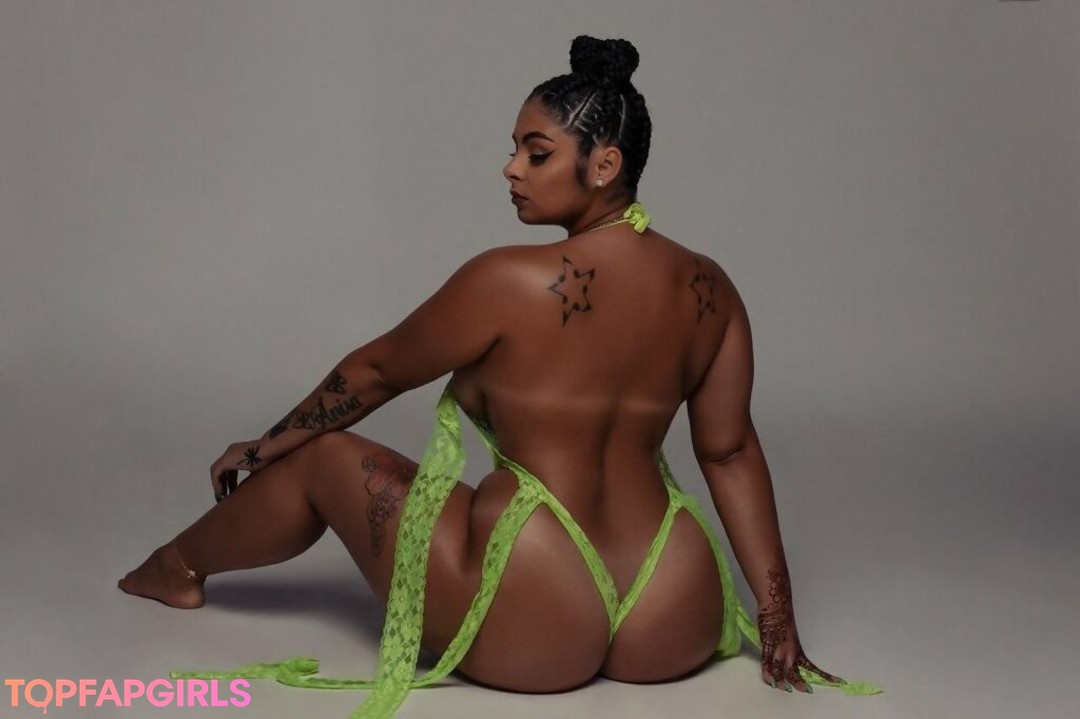 girl onlyfans hot nude img