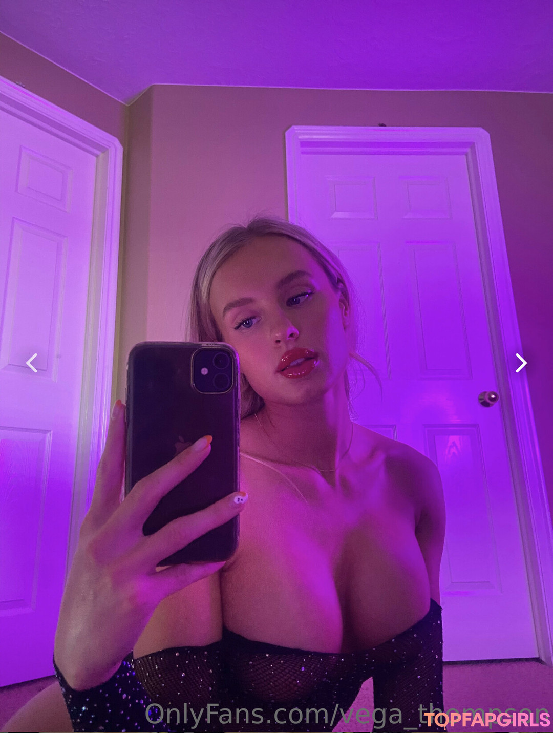 Vega Thompson hot star photo