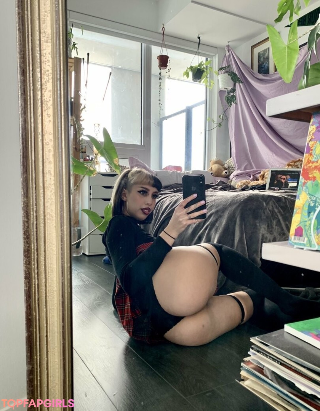 Sheiscursed pretty star archive