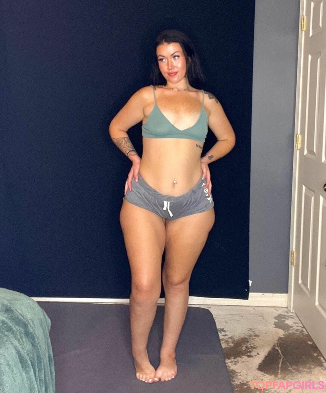 Lex Saige sexy model photo