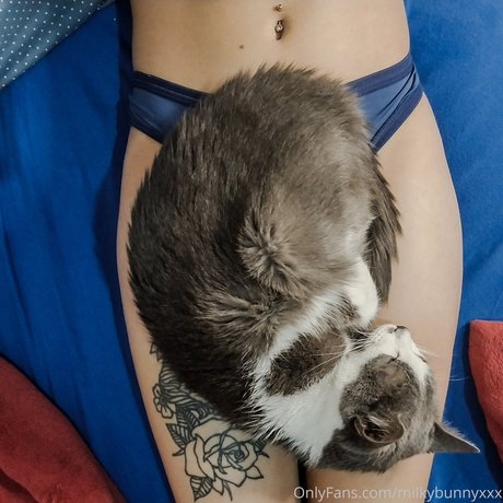 dripping wet pussy onlyfans pornographic photos