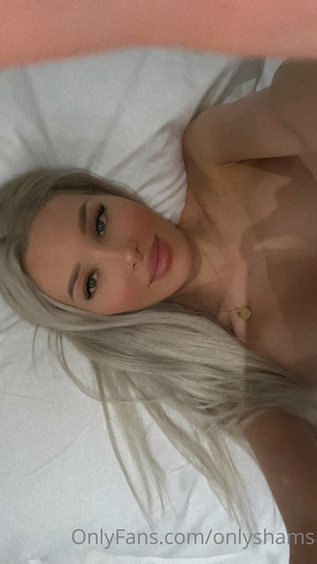 lesbian milf onlyfans sexy nudes photos