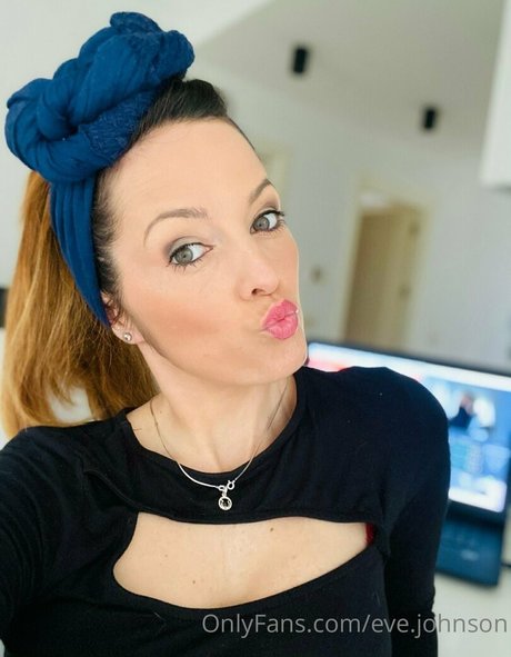 eve johnson model high quality pic