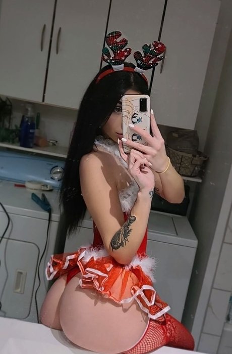 Perfexia naked model pics