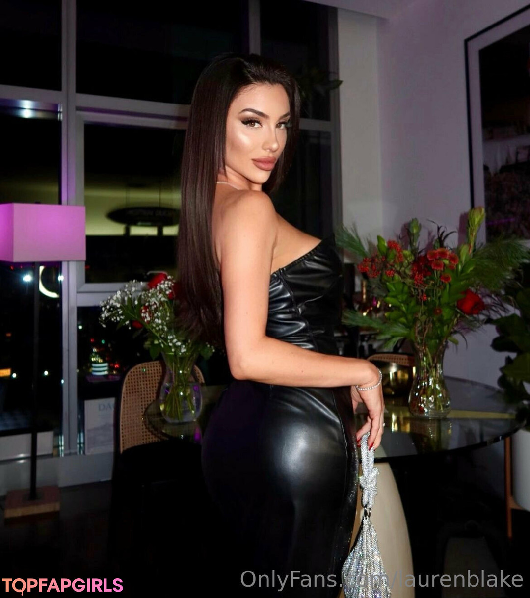 brunette petite onlyfans porno picture