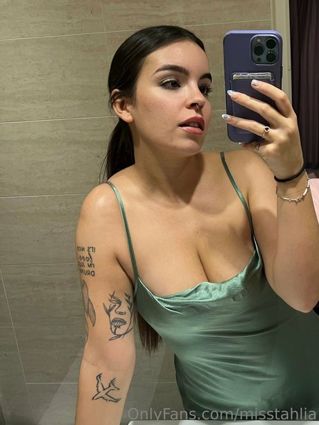 misstahlia star art img