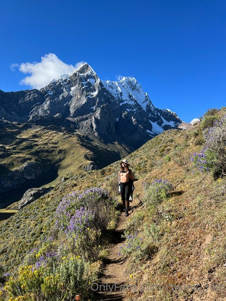 pool threesome onlyfans xxx pictures