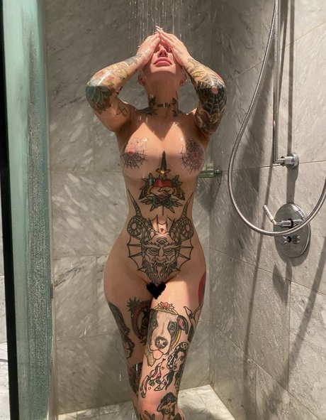 Embodoe xxx pornstar images