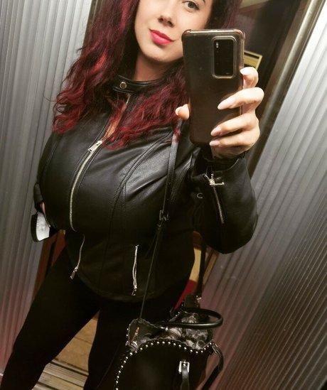 ebony squirt onlyfans perfect images