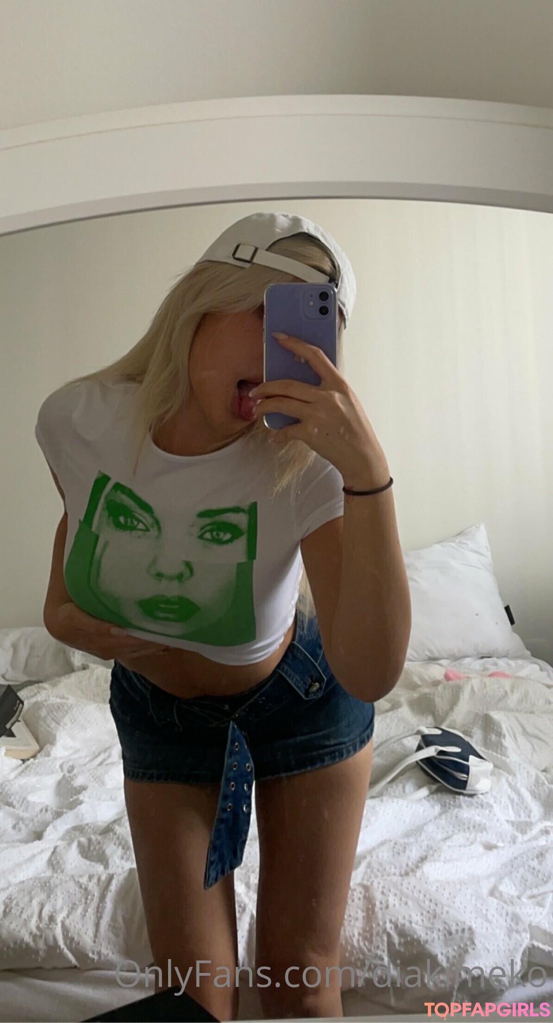 lesbian fisting onlyfans pornos picture