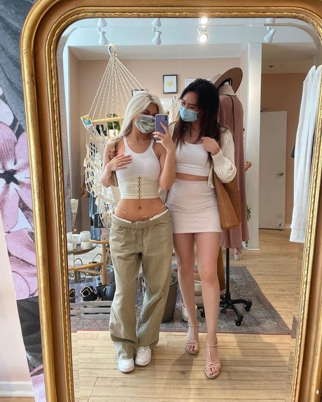 clothed onlyfans free photos