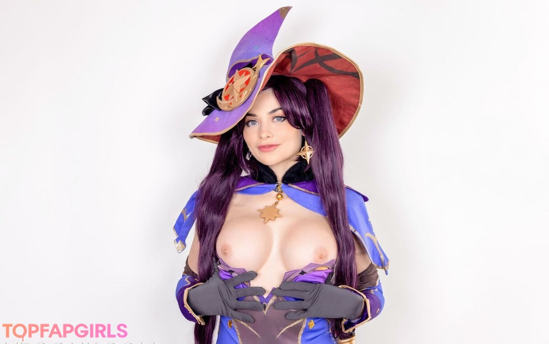 Adria Rae star adult pictures