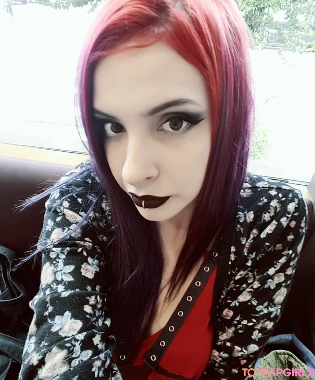 vanpsuicide perfect actress picture