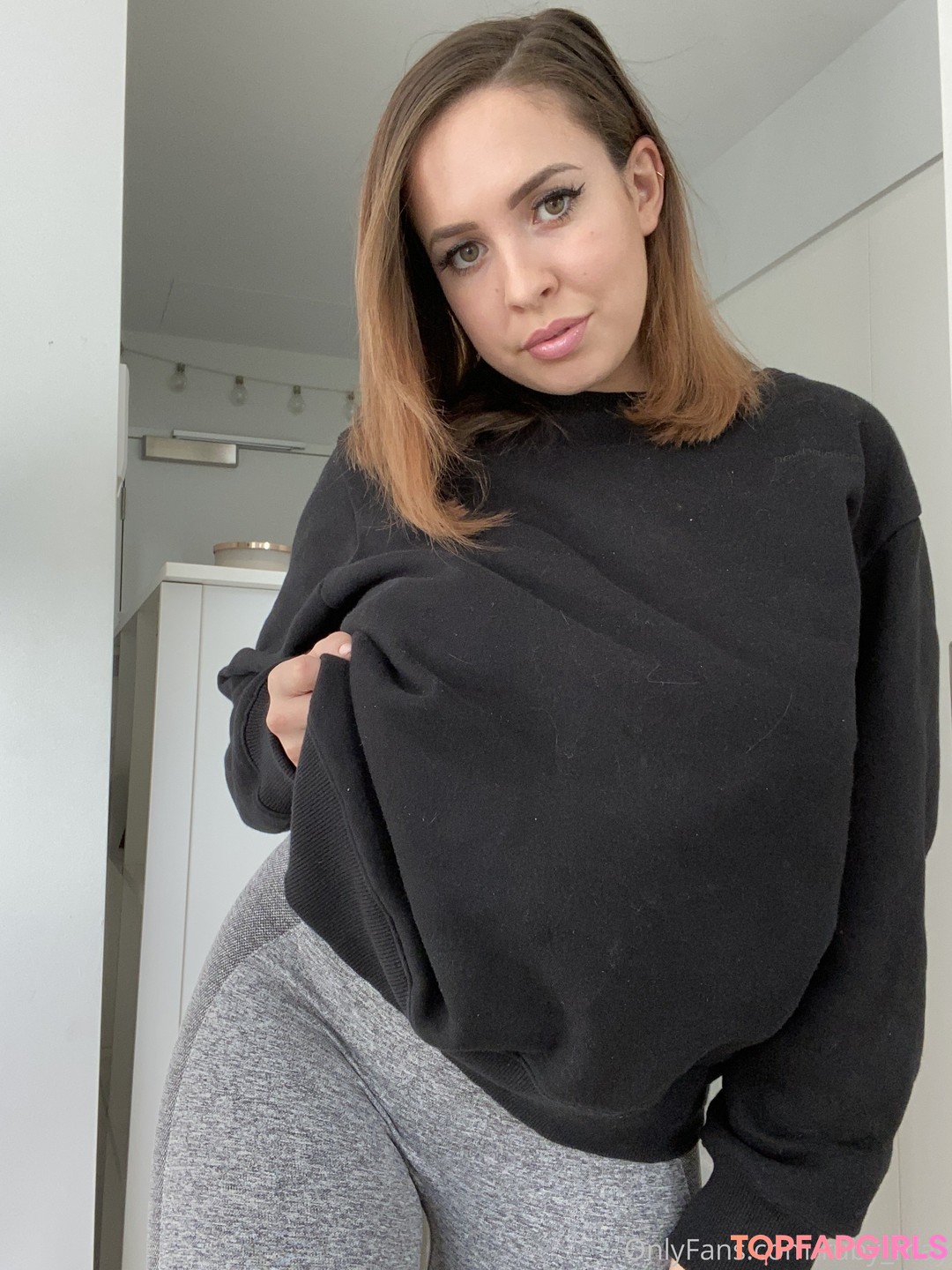 mmf onlyfans pornographic pics