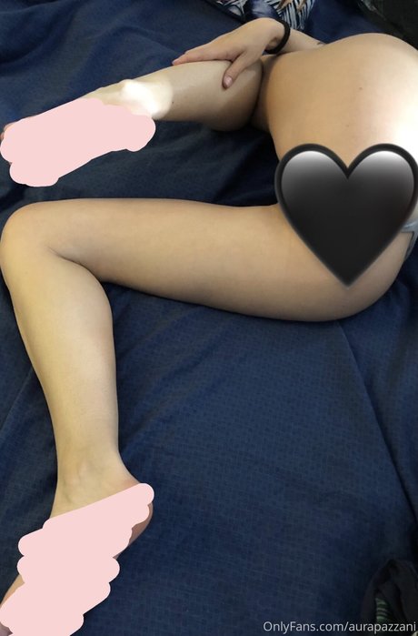 Aura Pazzani star erotic photo