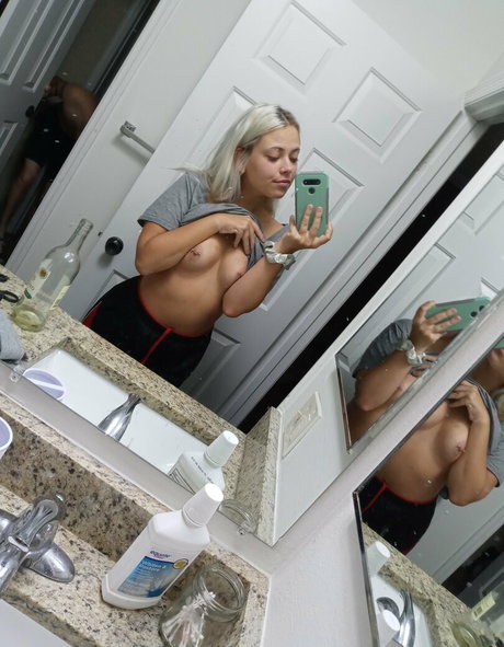 milf shower onlyfans free sexy photo