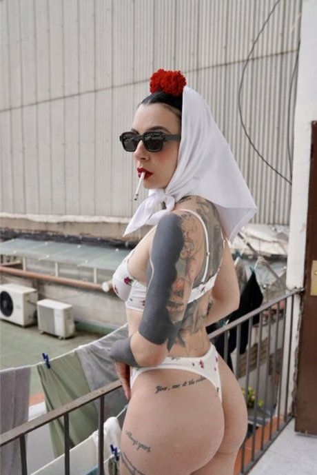 Marla Stoker hd pornstar pic