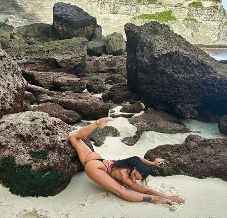 gymnast alina sexy model pictures