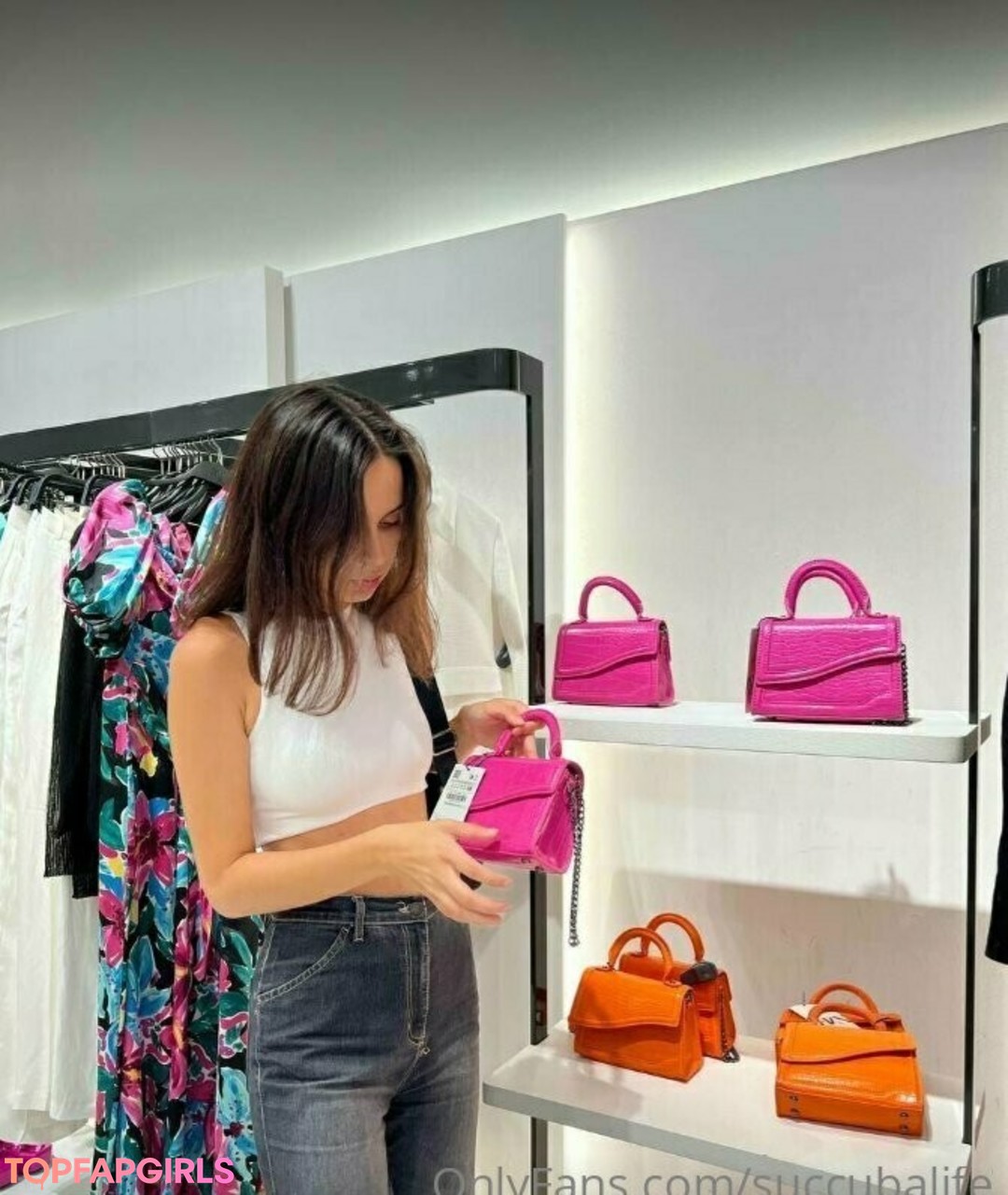 Mary Love free pornstar pics