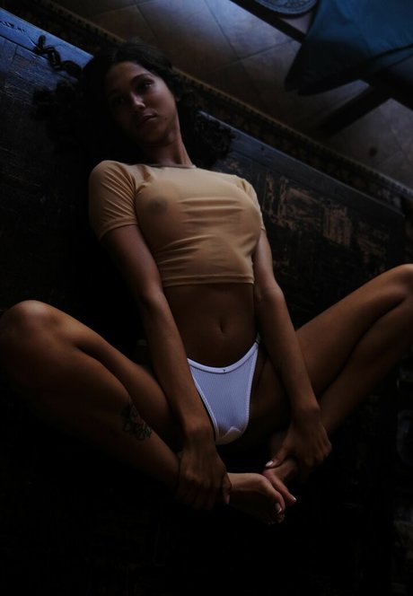 american onlyfans erotic photos