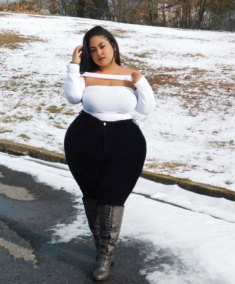 uilanibabe star adult images