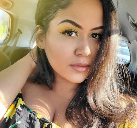 uilanibabe model high quality picture