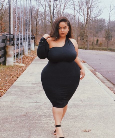 uilanibabe nude model gallery