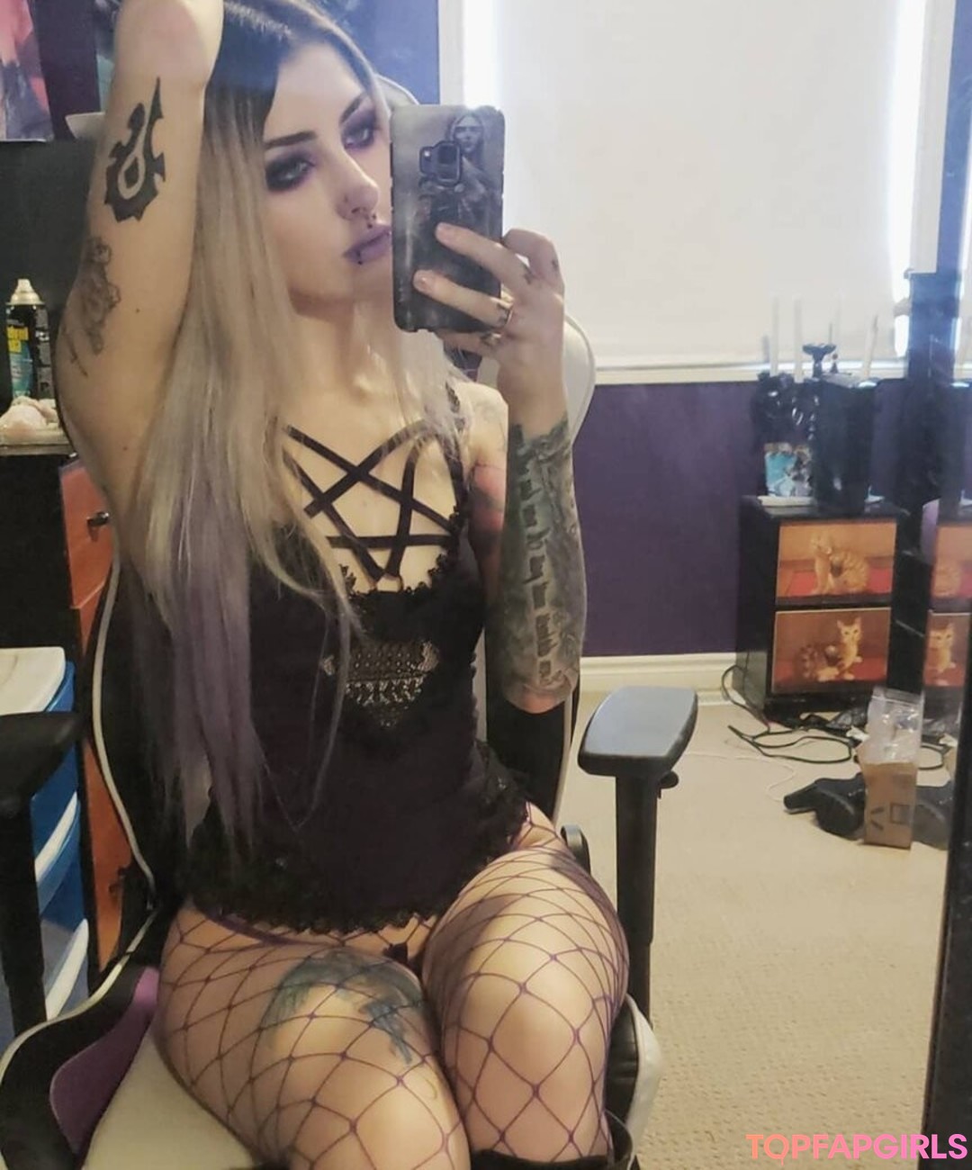LadySurvival pornstar beautiful pictures