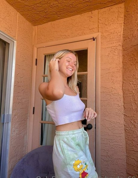 nerdyhayley69 free star img