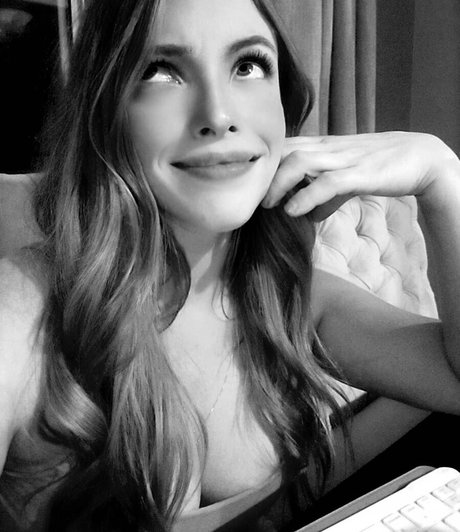 MsAmanda model hd photo