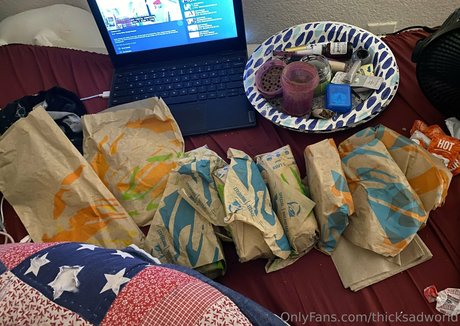 thicksadworld naked model archive