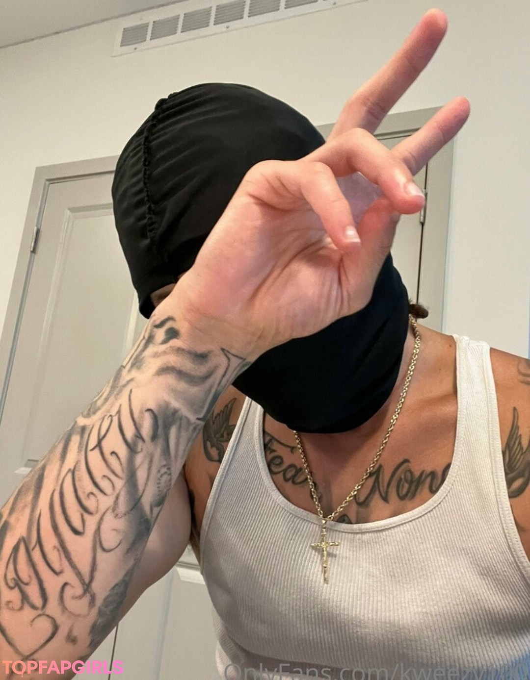 shemale handjob onlyfans art naked image