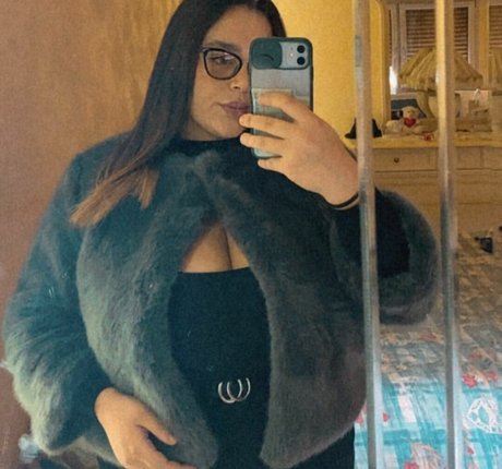 Letizia Scrivani model top pictures